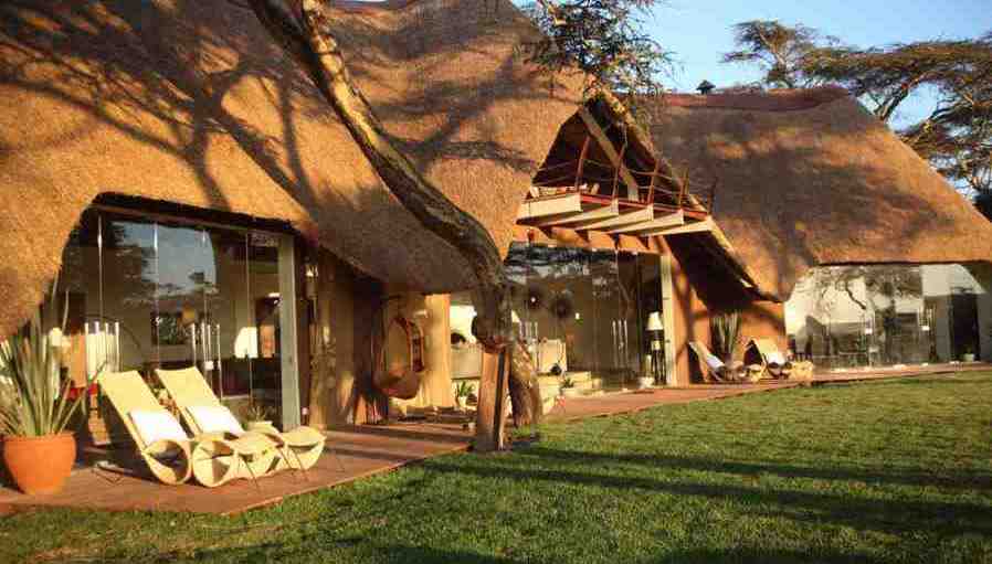 holiday-luxury-package-african-paradise-safaris